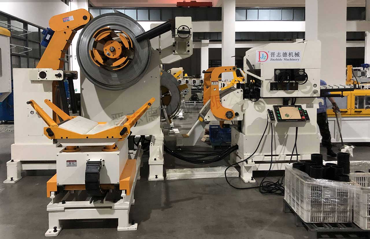 掀開(kāi)式厚板三合一送料機(jī)驗(yàn)收