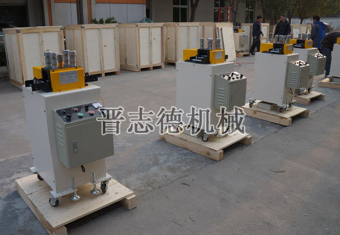 送料機(jī)、整平機(jī)出口